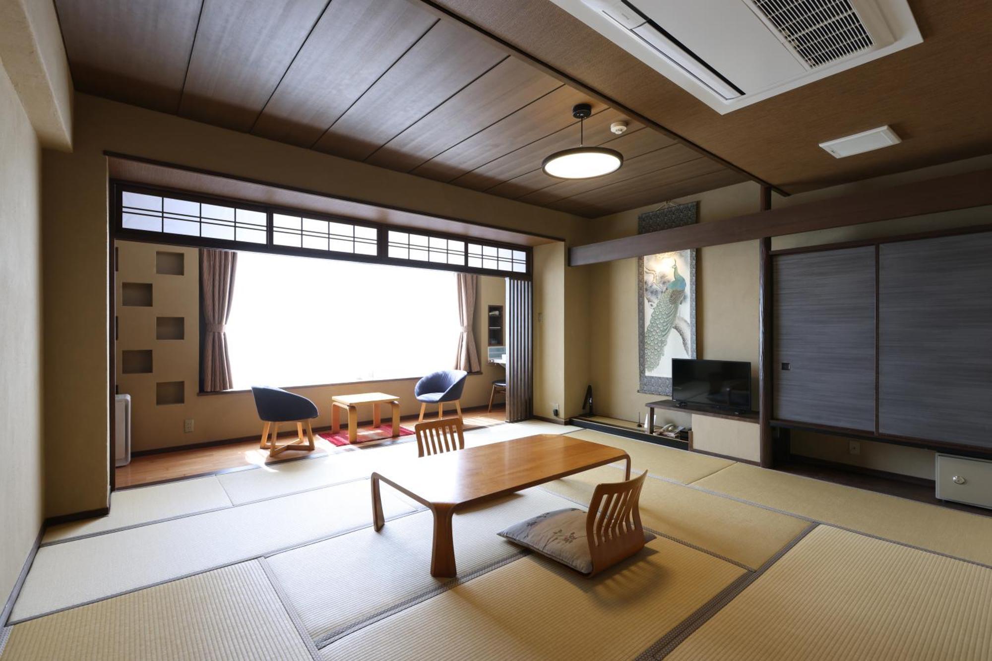Miyahama Grand Hotel Hatsukaichi Extérieur photo