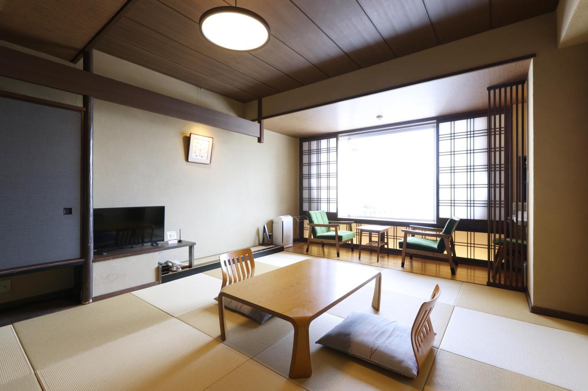 Miyahama Grand Hotel Hatsukaichi Extérieur photo