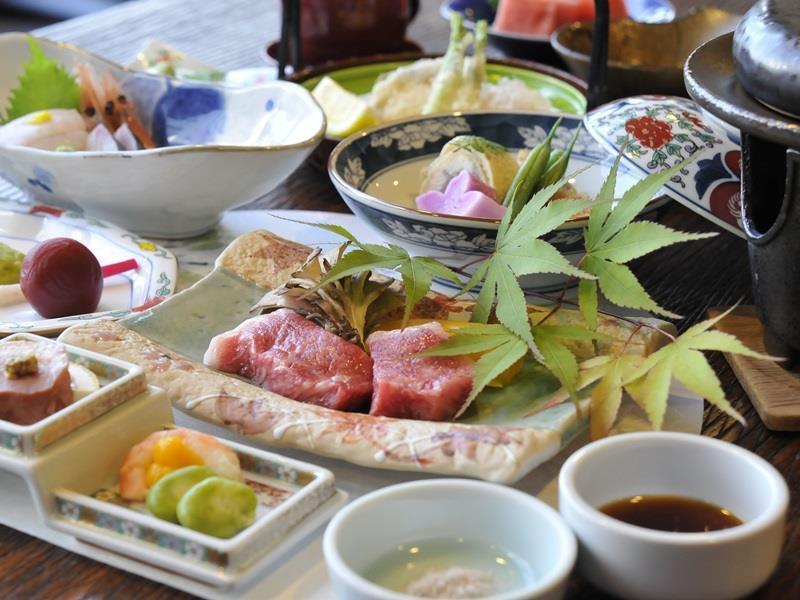 Miyahama Grand Hotel Hatsukaichi Extérieur photo