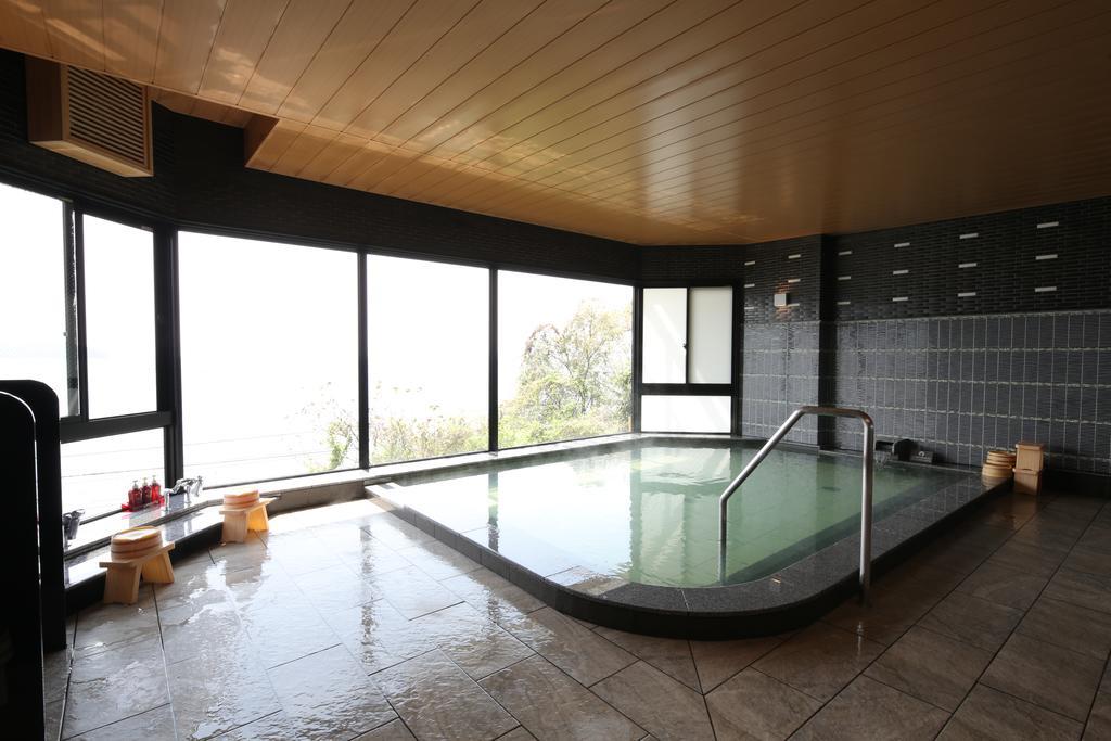 Miyahama Grand Hotel Hatsukaichi Extérieur photo