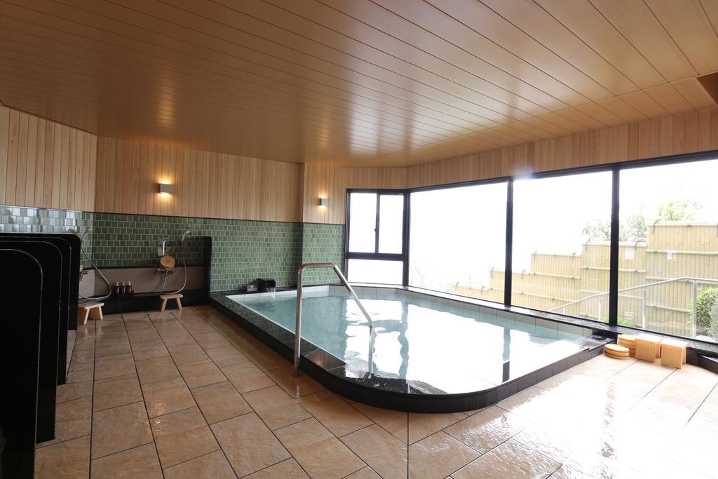 Miyahama Grand Hotel Hatsukaichi Extérieur photo